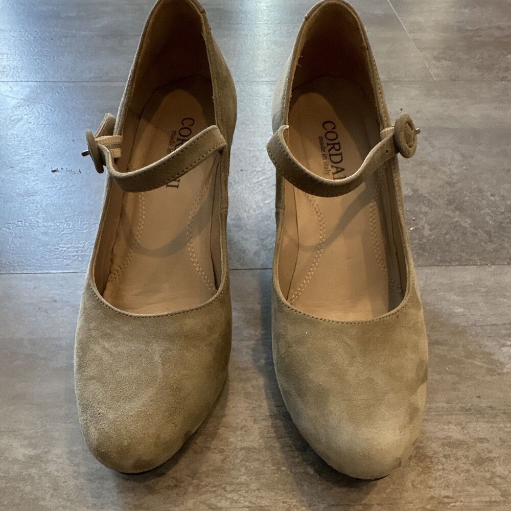 Cordani Beige Suede Mary Jane Round Toe Buckle Strap Block Heel 9 Standard - Picture 3 of 6